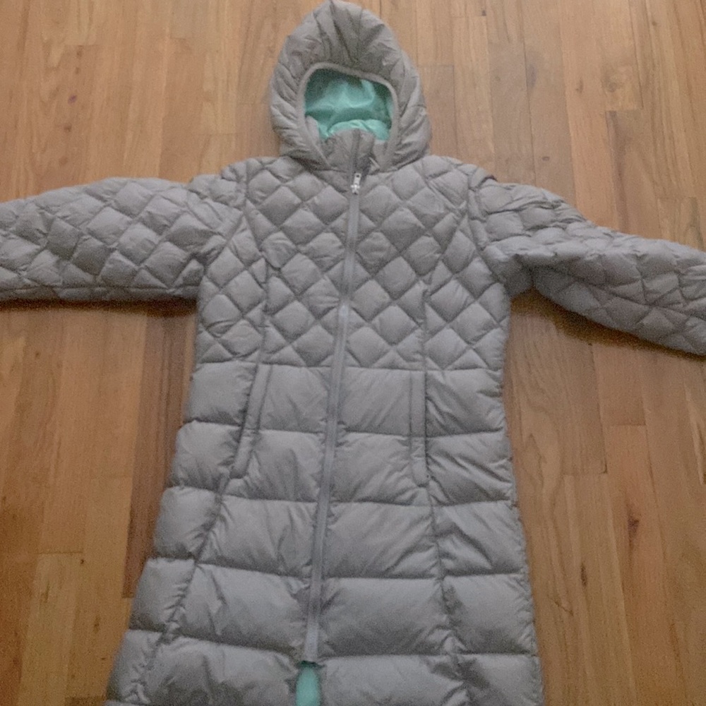 The North Face Girls LG 14/16 Metropolis Parka Coat Hooded Winter 550 Down Gray